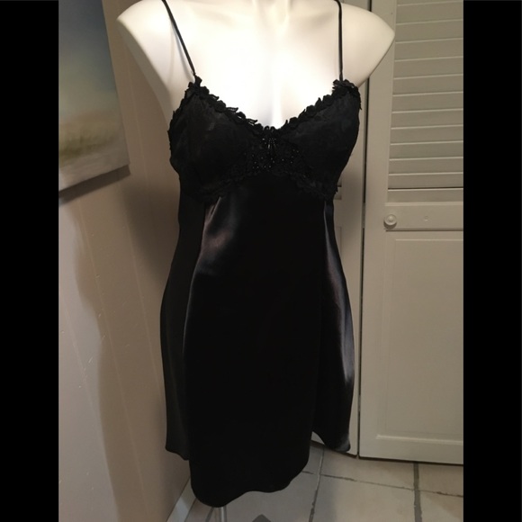 Not Rated Other - Sleep gown black